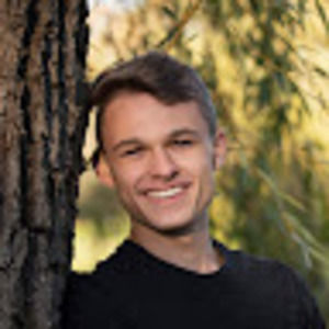 Meet your Posher, Collin